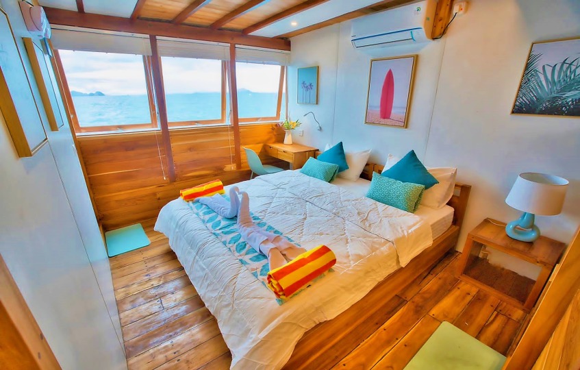 Deluxe Seaview Room